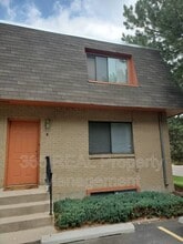 Building Photo - 2141 28th Ave Ct