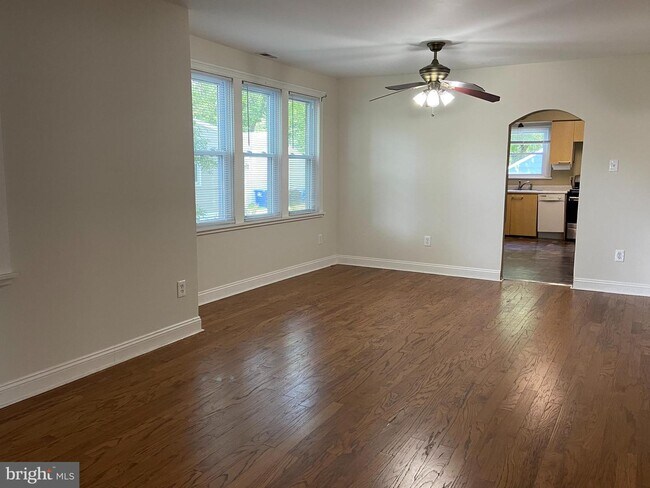 Building Photo - 55 Browning Ave