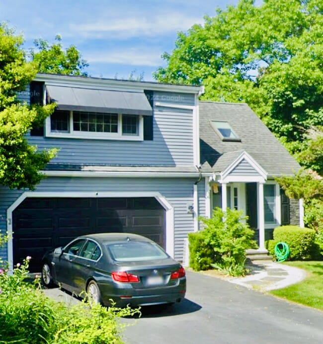 Building Photo - 94 Country Club Dr
