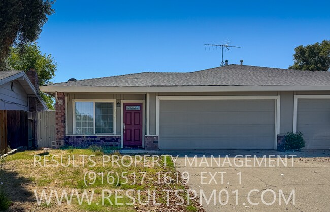 Photo - 5568 Hillsdale Blvd House