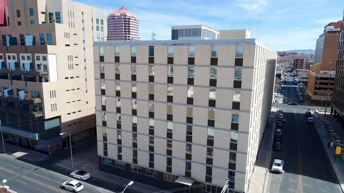 Primary Photo - 517 Gold Ave SW