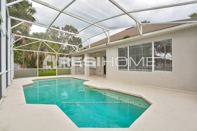 Building Photo - 1843 Wedgewood Way