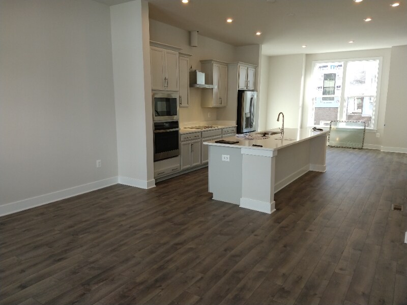 Foto principal - 2327 Liberty Lp