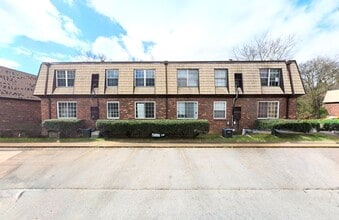 Building Photo - 441 Harding Pl