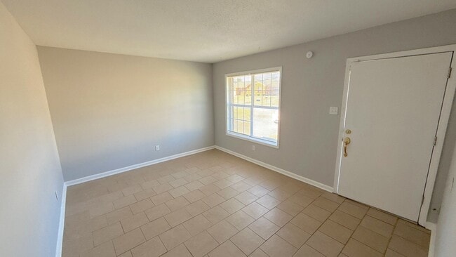 Building Photo - 3494 Cane Ridge Dr