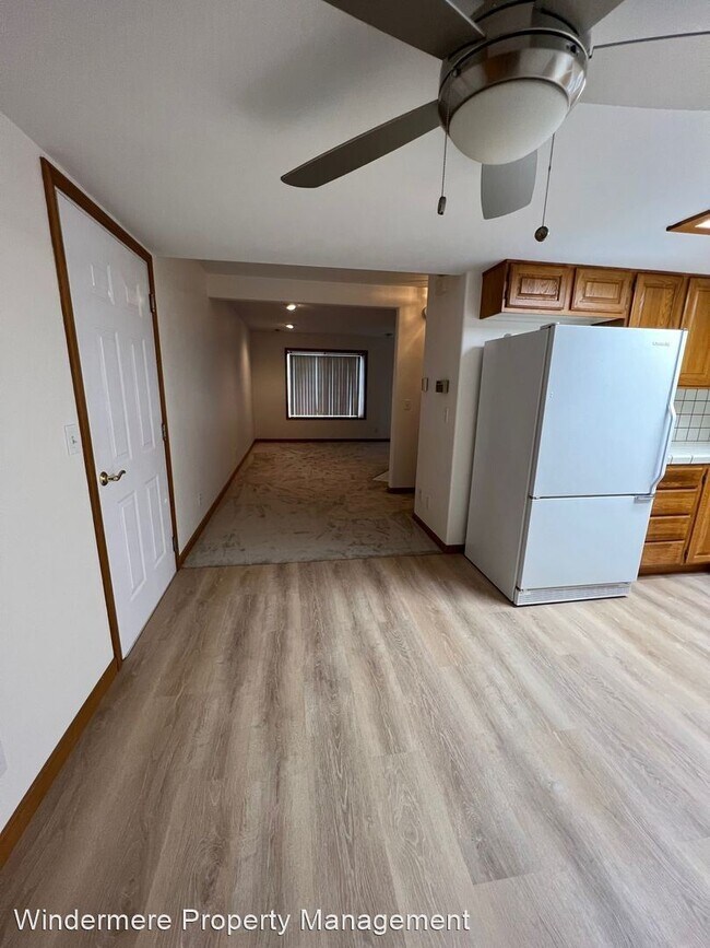 Building Photo - 2 br, 2.5 bath House - 3464 Deer Pointe Ct
