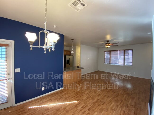 Building Photo - 2382 W Cripple Creek Dr