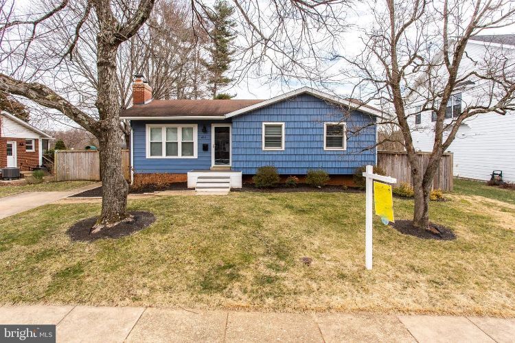 Primary Photo - 418 Yeonas Dr SW