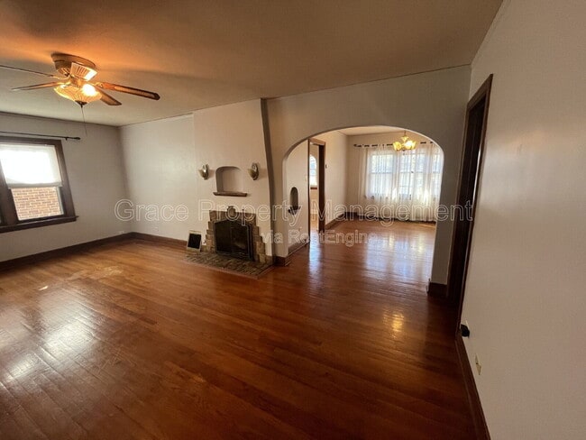 Foto del edificio - 343 S Clarkson St