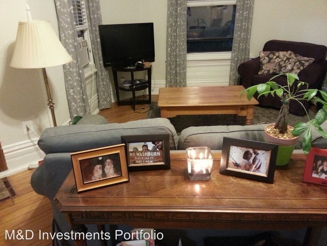 Foto del edificio - 858 N Wood St