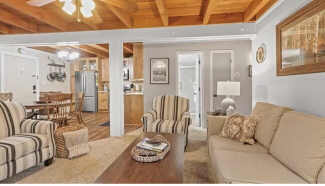 Foto del edificio - "Charming 2-Bed Retreat at Treehouse Condo...