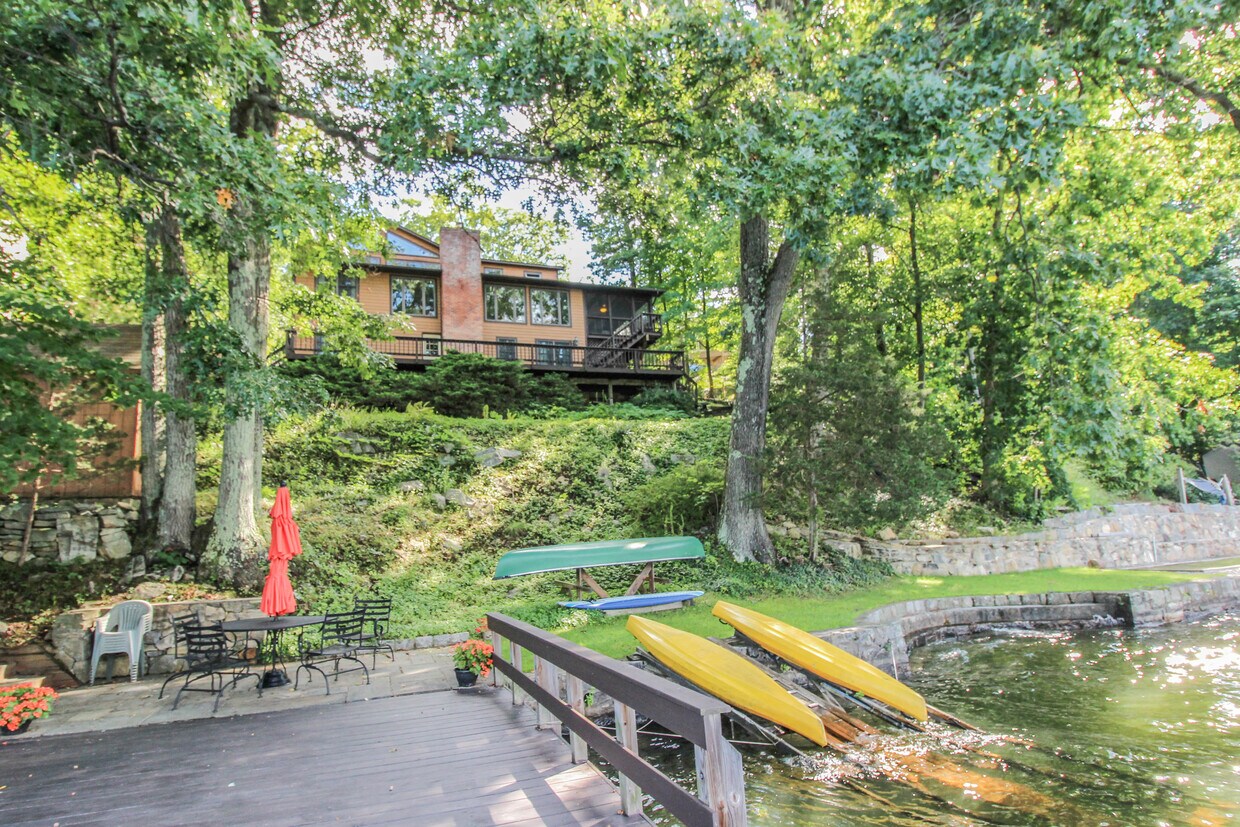 34 Forty Acre Mountain Rd, Danbury, CT 06811 House Rental in Danbury