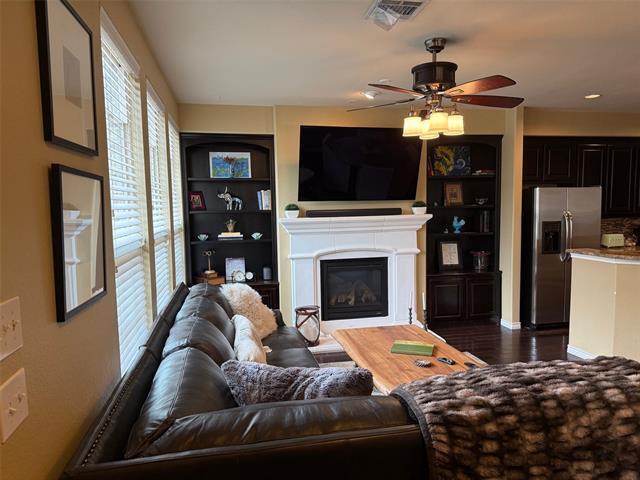Foto del edificio - 5725 Knox Dr