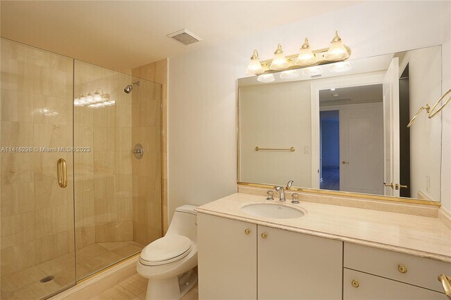 Building Photo - 430 Grand Bay Dr