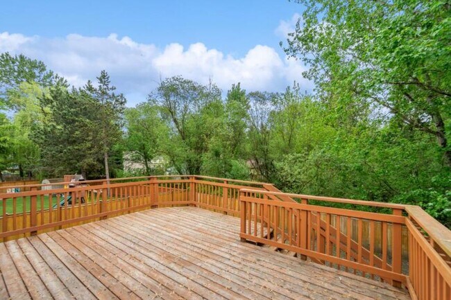 Foto del edificio - 4 bedroom in Bothell WA 98021