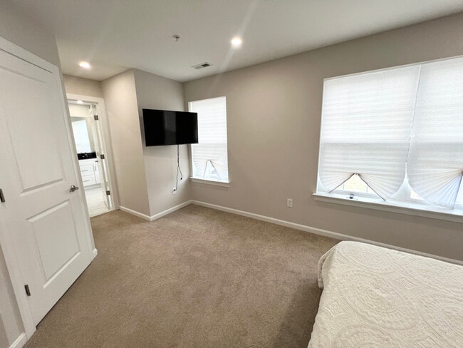 Photo - 4833 Gunther St Townhome