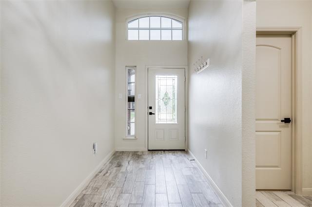 Building Photo - 2521 Summer Trail Dr