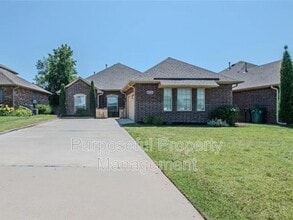 Building Photo - 12037 Ashford Dr