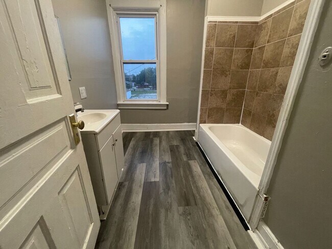 Foto del edificio - 2945-2947 N. 8th St. (Duplex)