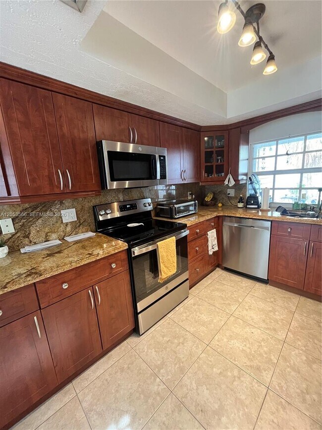Foto del edificio - 14419 SW 142nd Ct