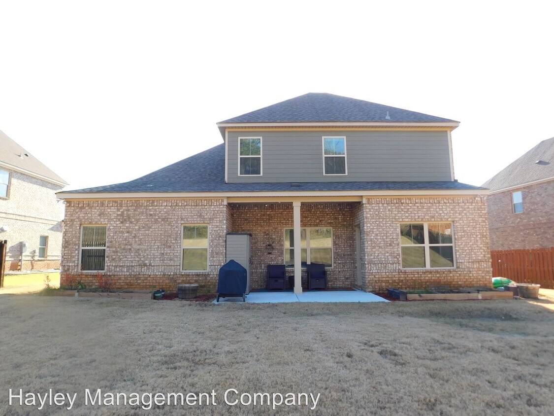 Building Photo - 4 br, 3.5 bath House - 2646 Salford Street