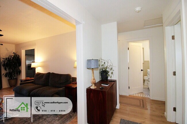 Foto del edificio - 610 Ridge Rd