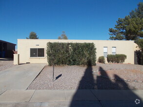 Building Photo - 861 Catalina Dr