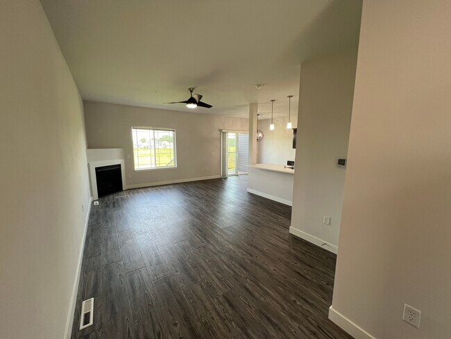 Foto del edificio - 5521 Prairie Place Dr