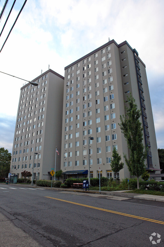 Foto del edificio - Hollywood East Apartments