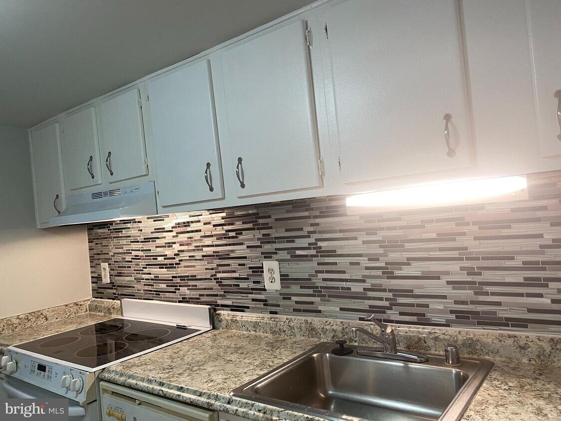 4642 Conwell Dr, Annandale, VA 22003 Townhome Rentals in Annandale VA