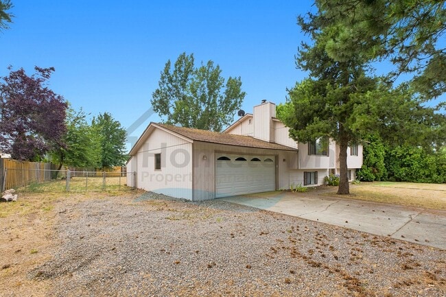 Building Photo - 4424 W Redding Rd