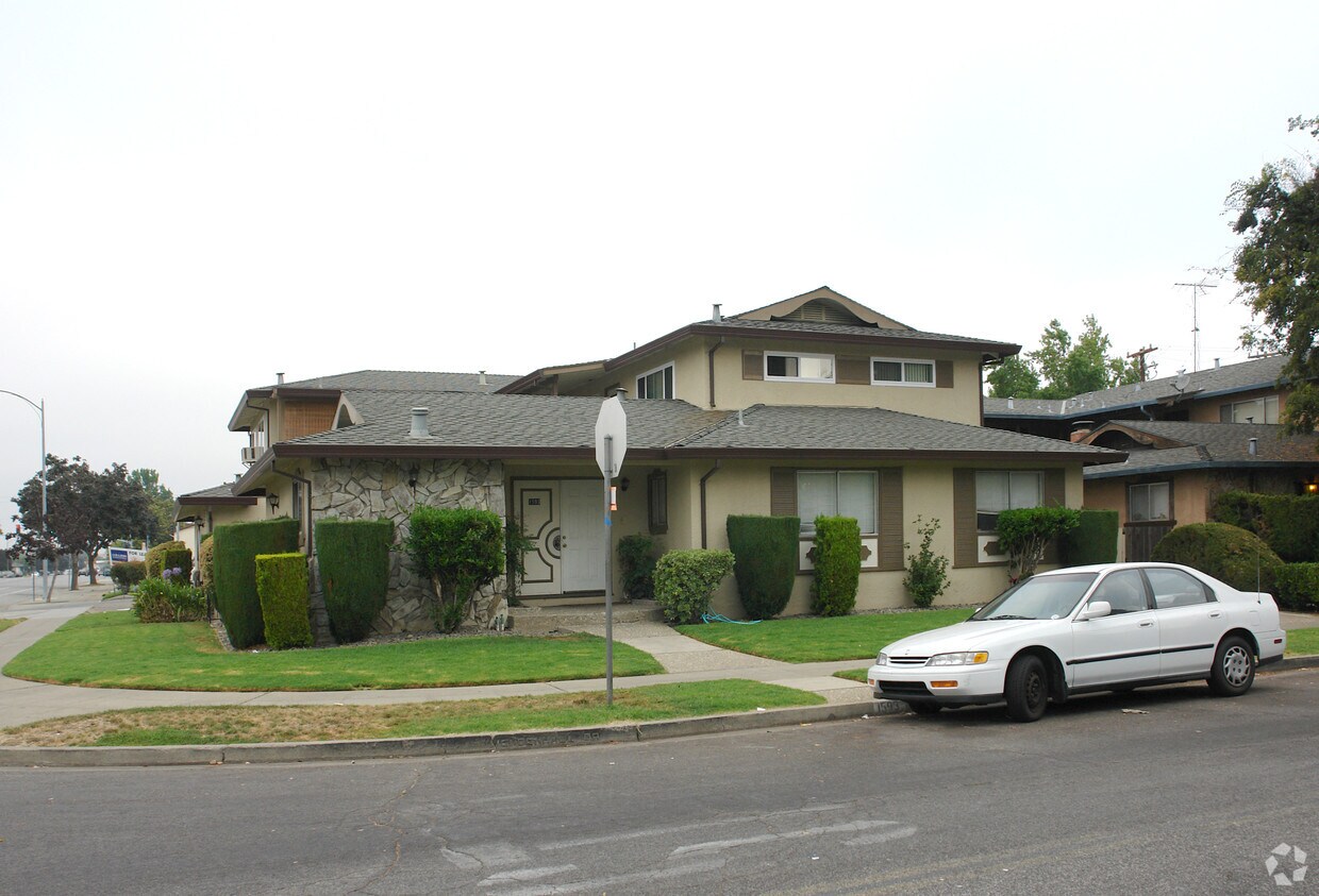 Primary Photo - 1593 Mendenhall Dr
