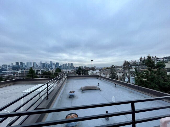 Foto del edificio - 1312 6th Ave N