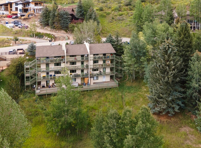 Building Photo - 2448 Garmisch Dr