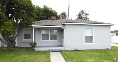 Building Photo - 7666 Holder St