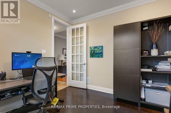 Building Photo - 72 Branthaven St