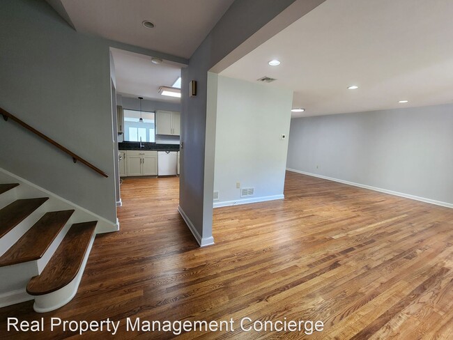 Foto del edificio - 3 br, 2.5 bath House - 67 Maple Avenue