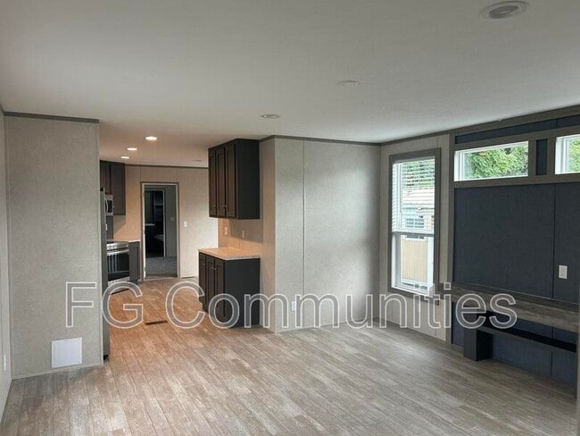 Foto del edificio - 168 Sides Meadow Dr