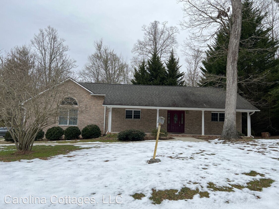 Primary Photo - 3 br, 2 bath House - 328 Benjamin Way