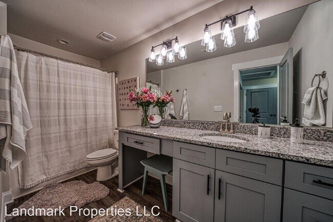 Building Photo - 3 br, 2.5 bath House - 932 Aileen Circle