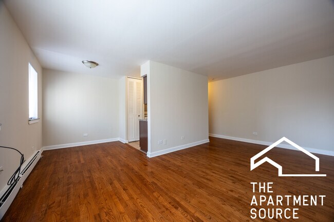 Building Photo - 6011 N Winthrop Ave