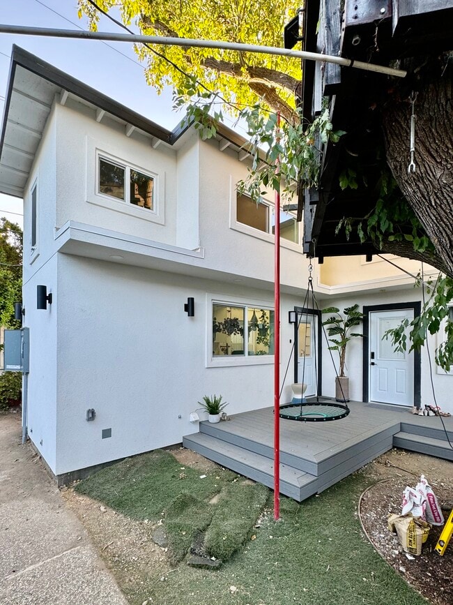 Building Photo - 4833 Kingridge Dr