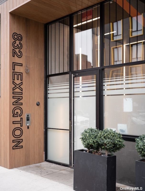 Foto principal - 832 Lexington Ave