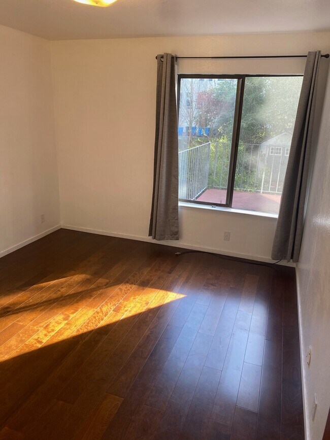Bedroom 1 - 1745 Page St