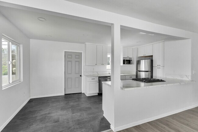 Foto del edificio - 1222 Willowside Ter