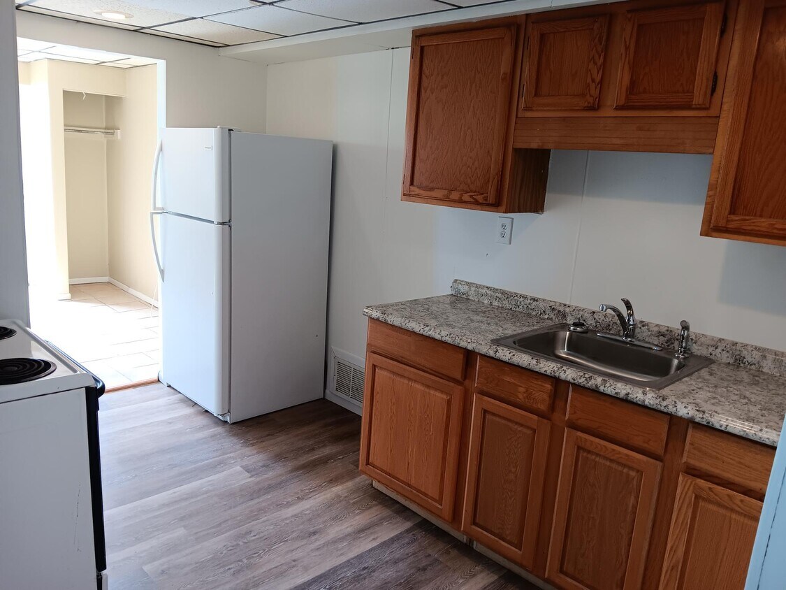 Foto principal - 1322 W Main St