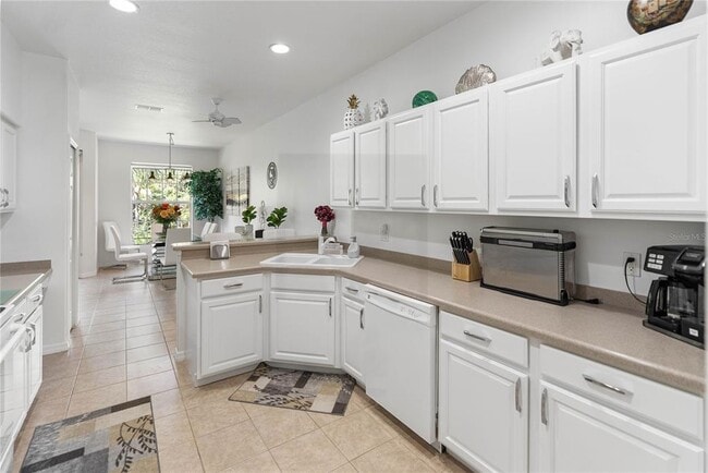 Building Photo - 6989 Prosperity Cir