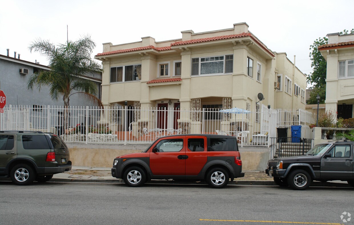Primary Photo - 212 S Hoover St