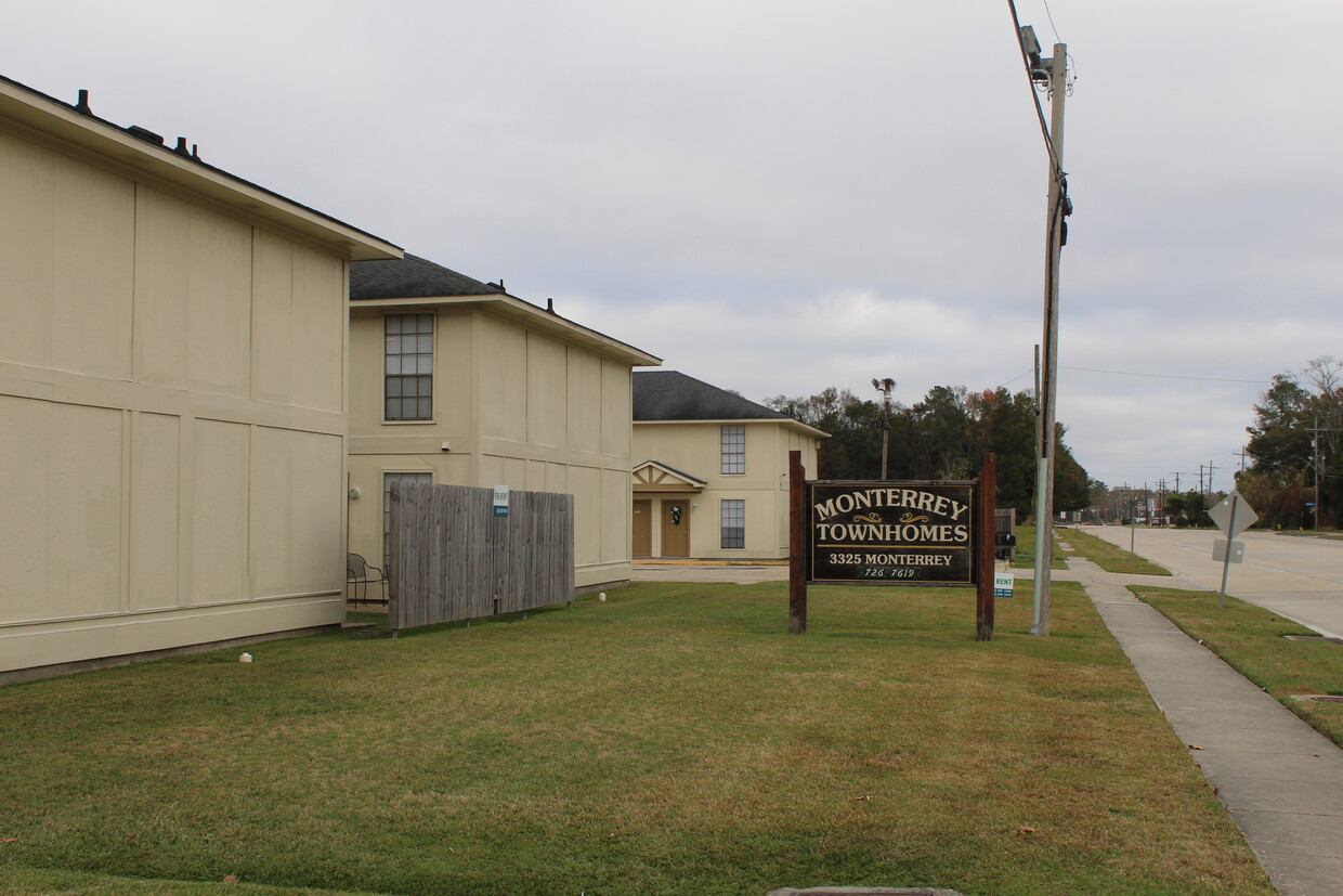 Building Photo - Monterrey Townhomes (MM)