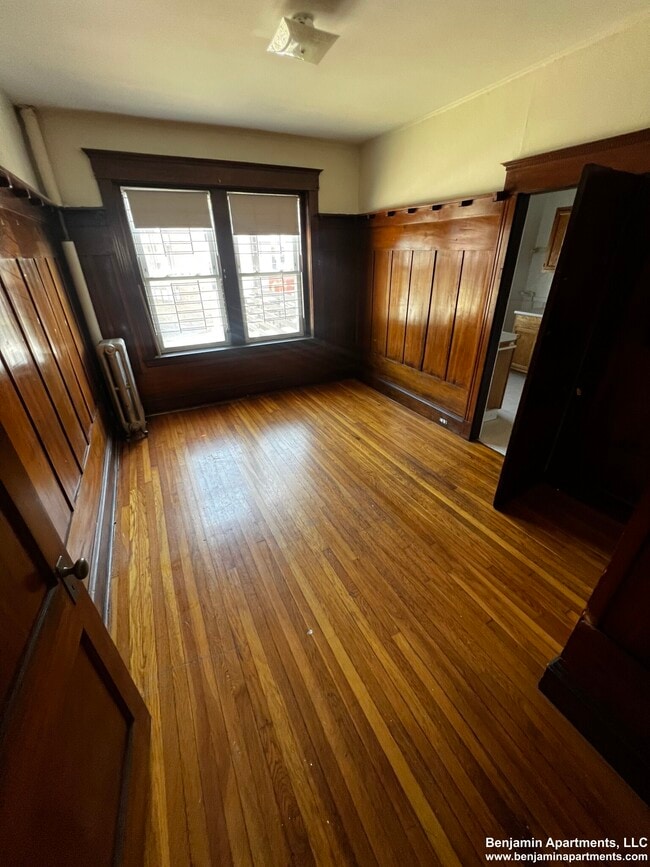 Foto del edificio - 114 Wood Ave